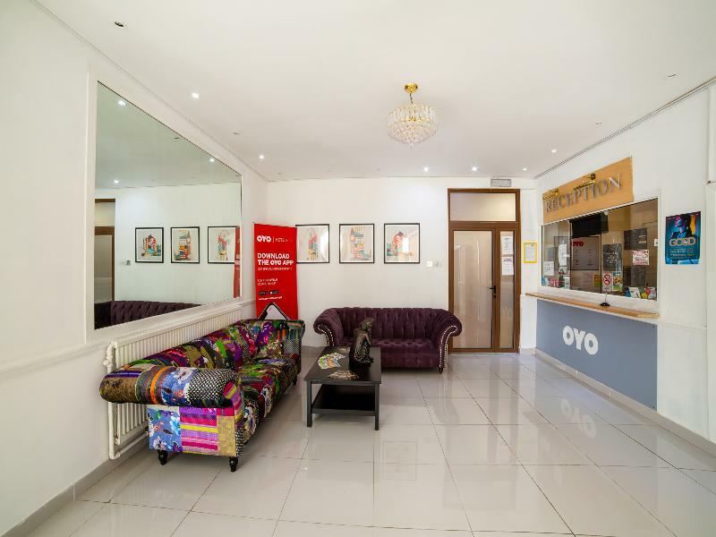 Hotel Oyo Osterley Park à Isleworth Extérieur photo