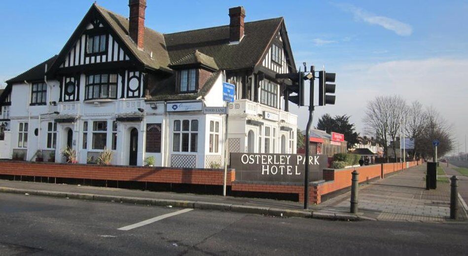 Hotel Oyo Osterley Park à Isleworth Extérieur photo
